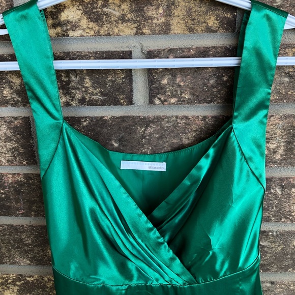 Emerald Green Dress - Picture 7 of 10